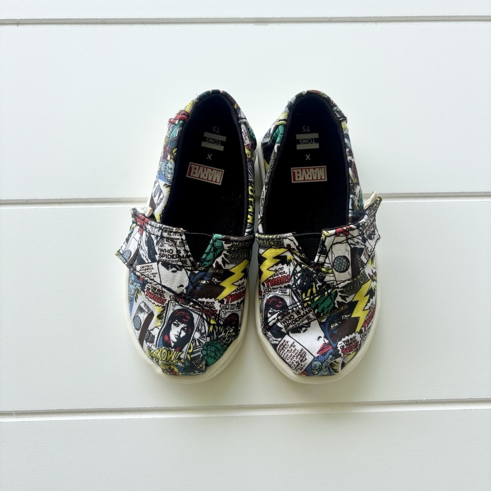 Toms x Marvel Kids Size 5 Classic Multi Marvel Comic Pop Print Shoes - Picture 2 of 12